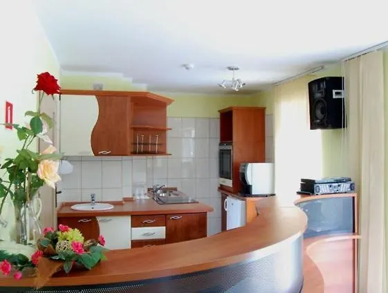 Pod Arkadami Resort *