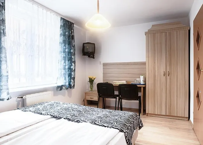 Pod Arkadami Resort *